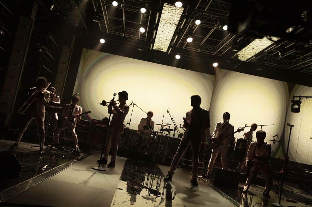 フジテレビ「Love music」さんのインスタグラム写真 - (フジテレビ「Love music」Instagram)「東京スカパラダイスオーケストラさんの﻿ パフォーマンス写真公開🤩﻿ ﻿ こんや0:30〜放送﻿ ※地域によって放送日時が異なります。﻿ 各放送局のHPにてご確認下さい。﻿ ﻿ Photo by タマイシンゴ(@tamaishingo22 )﻿ 🎷🎺﻿ #東京スカパラダイスオーケストラ﻿ #スカパラ﻿ #新曲 #遊戯みたいにGO #披露﻿ #ドラマ主題歌﻿ #デビュー30周年イヤー﻿ #Lovemusic﻿ #ラブミュージック﻿ #フジテレビ」5月5日 18時04分 - lovemusic_fujitv