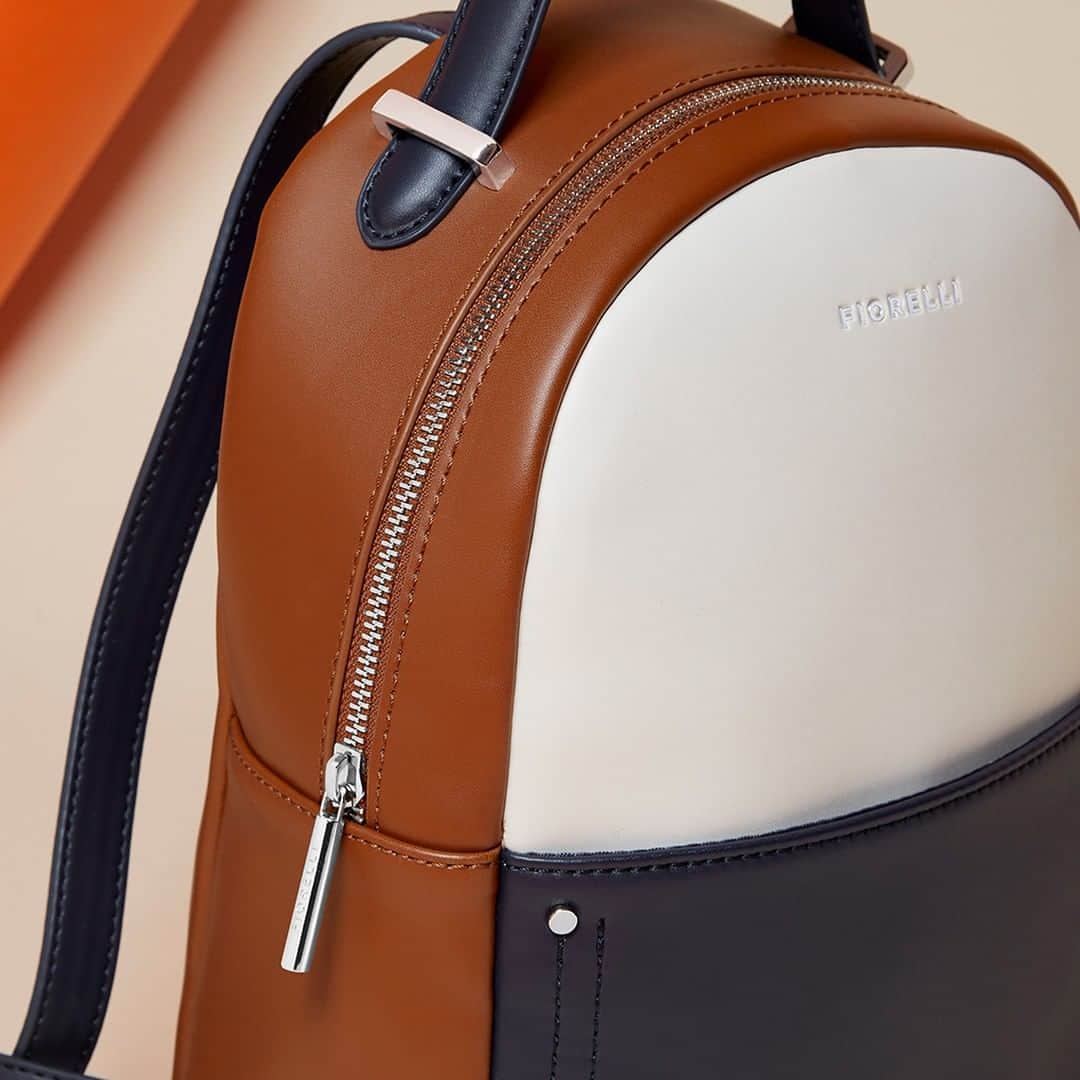 フィオレッリさんのインスタグラム写真 - (フィオレッリInstagram)「Cute and compact, meet the Cora backpack in a versatile nautical colourway 👏 #FiorelliFor」5月5日 18時00分 - fiorelli_bags