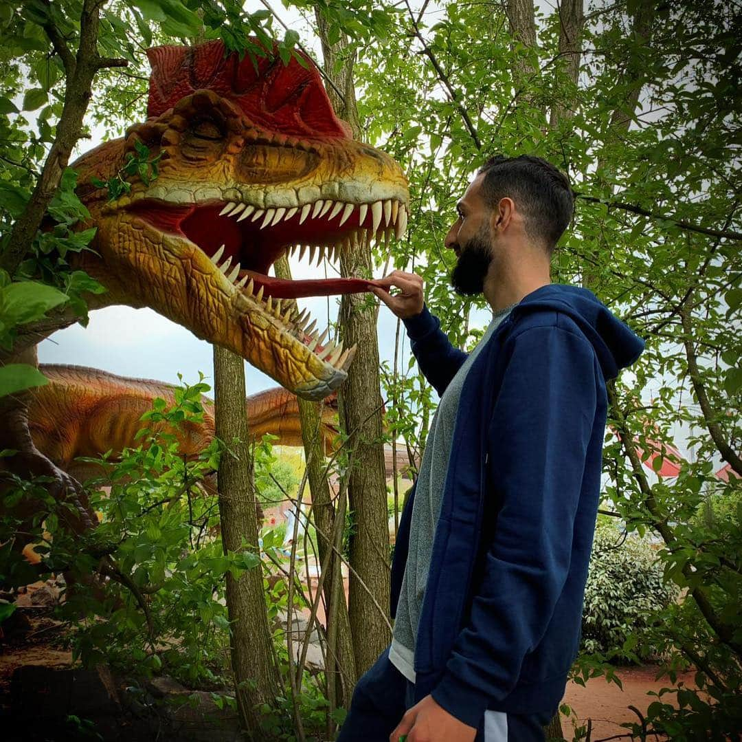 ホセ・ロドリゲスさんのインスタグラム写真 - (ホセ・ロドリゲスInstagram)「🦕🦖dinosaurios 😀🦕🦖 @dinolandzwolle」5月6日 5時00分 - josseroodriguez25