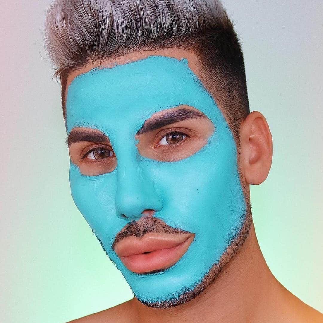 のインスタグラム：「#Sundays are for getting our sh*t together aka getting our skin right for the week 😂😩 Who else is using Cold Plunge Pore Mask today? #Regram @dannydefreitas」