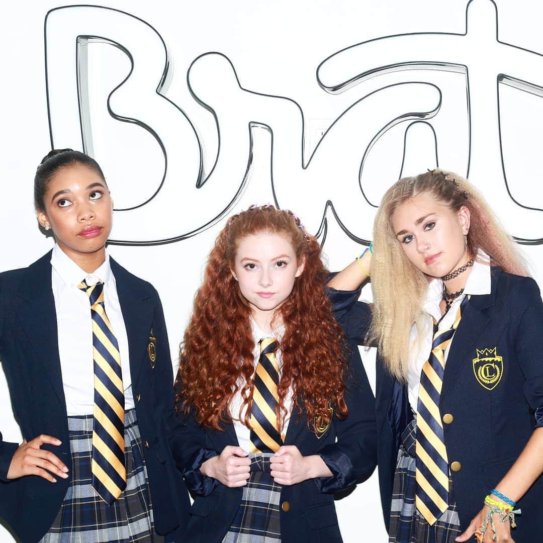 フランチェスカ・カパルディのインスタグラム：「CROWN LAKE! 👑 Excited for you to see this 90s boarding school mystery written by the incredible @saracshepard writer of #prettylittleliars 💙 Mark your calendars...it premieres June 20th with new episodes every Thursday on @brat These girls are amazing! . . #brat #pll #crownlake #90s #boardingschool #newseries #comingsoon #👑 #beyou #jmbn #love #dreambig #keepbelieving #believe #keepgoing #youtube #youtubeshow」