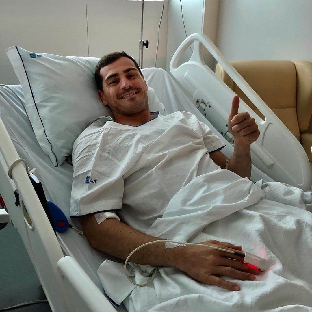 カルロス・テベスのインスタグラム：「Get well soon!」