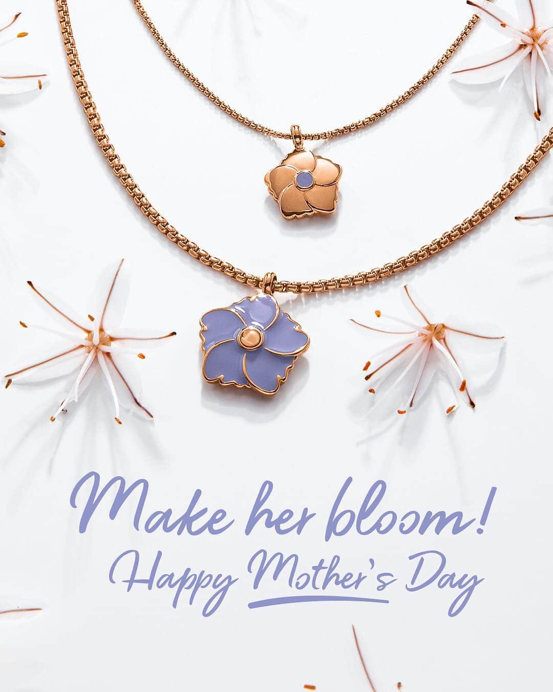 フォリフォリさんのインスタグラム写真 - (フォリフォリInstagram)「Mother's Day is approaching… Gift her with love and flowers next Sunday. #follifollie #mothersday #jewellery #bloombliss #bemodbefab」5月5日 20時12分 - follifollie