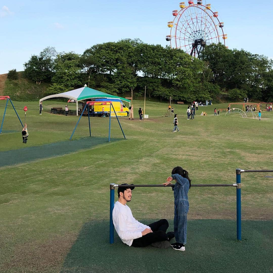 松本恵奈さんのインスタグラム写真 - (松本恵奈Instagram)「今日の思い出。リココ、逆上がり出来るまであと一息！でもまだ出来なくて悔し泣きしてた👧🏻頑張れリココ💪🏻」5月5日 20時27分 - ena1123