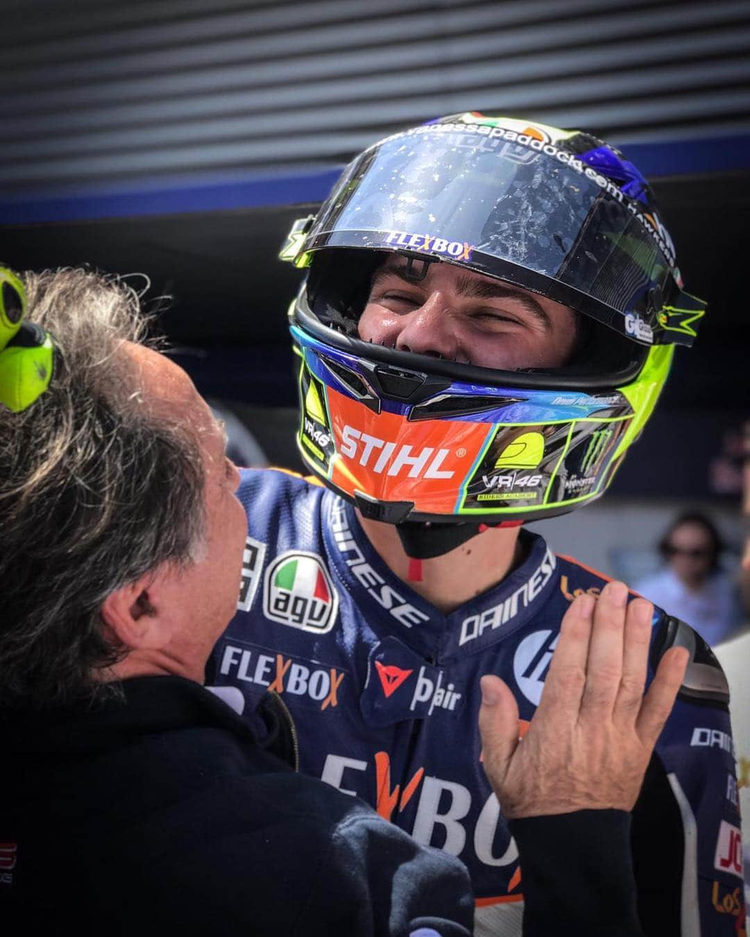 MotoGPさんのインスタグラム写真 - (MotoGPInstagram)「BaldATTACK one more time 💪 // Swipe left ⬅️ to enjoy those happy parc fermé moments from the #Moto2 podium guys! #SpanishGP 🇪🇸 #MotoGP #LB7 #JN9 #AF40 #Motorcycle #Racing #Motorsport」5月5日 20時28分 - motogp