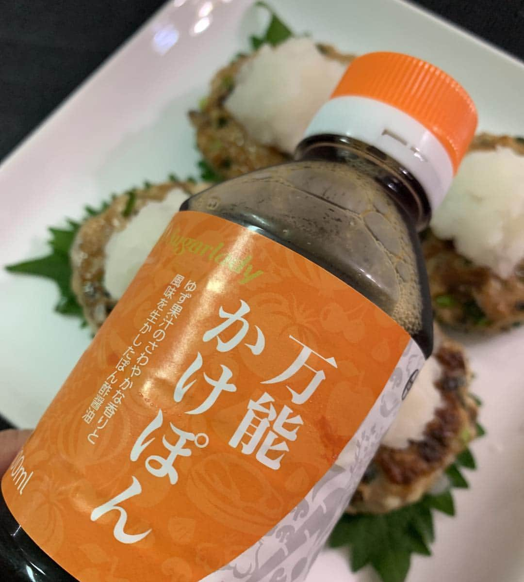 水谷雅子さんのインスタグラム写真 - (水谷雅子Instagram)「#晩御飯#おうちごはん #dinner  #リクエスト晩御飯 #そうめん #アジの和風おろしハンバーグ #アジのハンバーグ #万能かけぽん #シュガーレディ#sugarlady  #アボカドとトマトのサラダ #水谷雅子#水谷雅子beautybook50の私」5月5日 20時48分 - mizutanimasako