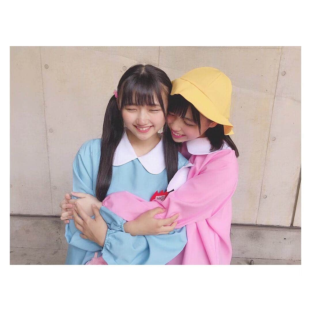 岩田陽菜さんのインスタグラム写真 - (岩田陽菜Instagram)「#握手会 ありがとうございました😊🤝💕﻿ ﻿ 風邪を引いちゃって聞き辛い変な声で申し訳ありませんでした😭😭﻿ ﻿ 今日は #こどもの日 ということで #門脇実優菜 ちゃんと #幼稚園児 コスプレしました👶💓👶﻿ ﻿ わっしょい！！！﻿ ﻿ ﻿ #STU48 #岩田陽菜 #たまぴよ #コスプレ #子供 ﻿ #三枚目は #たまぴよポーズ です。﻿ ﻿ #皆さんも #風邪 #には気をつけて 🤒」5月5日 21時03分 - hina_naso_stu48