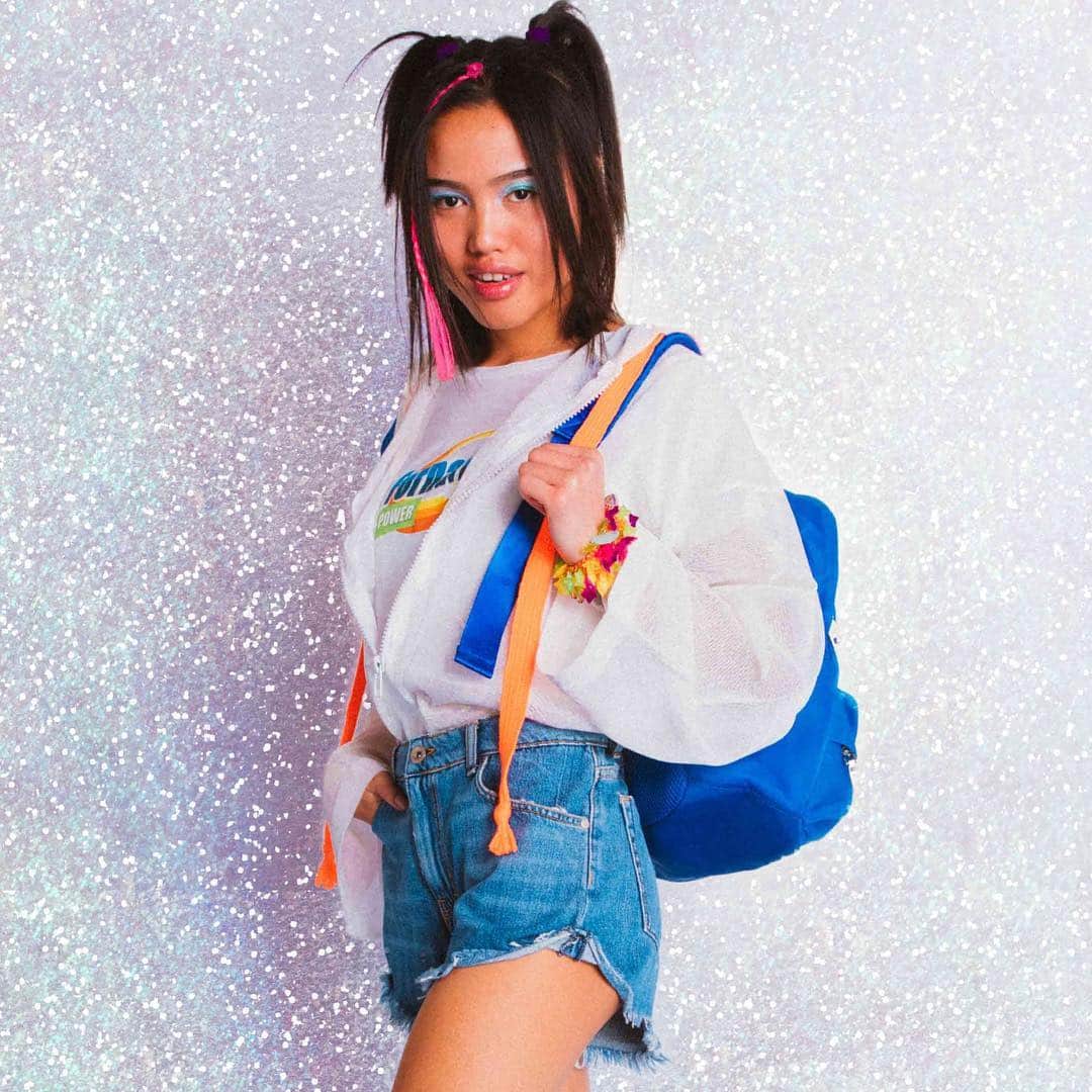のインスタグラム：「Discover Ingrid, the new Fornarina backpack! Choose your favorite color! #fornarina #stayup #backpack #90svibes」