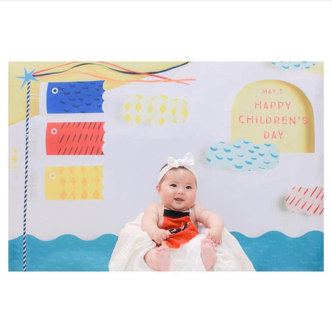 gracocoro Ryoko ONLINE SHOP＜グラこころ＞さんのインスタグラム写真 - (gracocoro Ryoko ONLINE SHOP＜グラこころ＞Instagram)「女の子も楽しみたいこどもの日🎏💕 前postでご紹介させていただいた @_s_a_k_i_n_c_o_ さまの妹ちゃんのソロショット♡ こちらもかわいすぎました😍 ・ ・ ・ ・ 🎏こどもの日picのご紹介OKの方は #グラこころのこどもの日 @gracocoryoko をつけてpostしていただけると嬉しいです☀️ ＊🔐アカウントの場合はこちらから発見できませんので ご注意ください🙇 ・ ・ #グラこころ #gracocoro #グラこころのこどもの日 #こどもの日 #こいのぼり #金太郎 #端午の節句 #初節句 #男の子baby #男の子ベビー #男の子ママ #男の子育児 #初節句のお祝い #初節句祝い #初節句撮影 #兜 #五月人形 #おうち写真館 #息子の成長 #むすこーで #男の子ファッション  #男の子コーデ #兄弟コーデ #息子  #兄弟ママ #2019年生まれ #息子コーデ #2017年生まれ #2018年生まれ」5月5日 21時33分 - gracocoryoko
