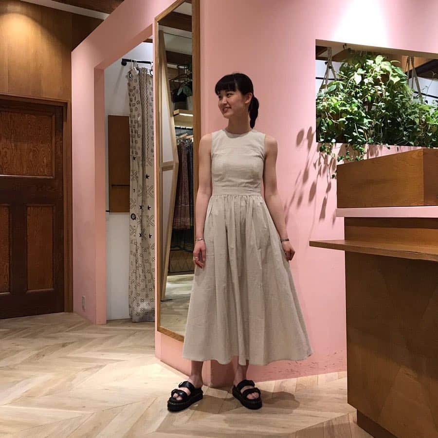 FREAK'S STORE渋谷さんのインスタグラム写真 - (FREAK'S STORE渋谷Instagram)「【 Lady's Styling 】﻿﻿ ﻿﻿ ﻿ ［ item ］﻿﻿ ﻿ Back open one piece﻿ ￥22,000+tax﻿ ﻿ MYLES BRANDO﻿ no.373-920-0005-0 ﻿ size:3﻿ ¥20,000+tax /  @drmartensofficial ﻿ ﻿ ﻿ model: @__rkm18 (167cm)﻿ ﻿﻿ ﻿ #cimarronjeans_tokyo #cozcozrin﻿ #freaksstore #freaksstore19ss ﻿﻿ #freaksstore_shibuya_ladys」5月5日 21時41分 - freaksstore_shibuya