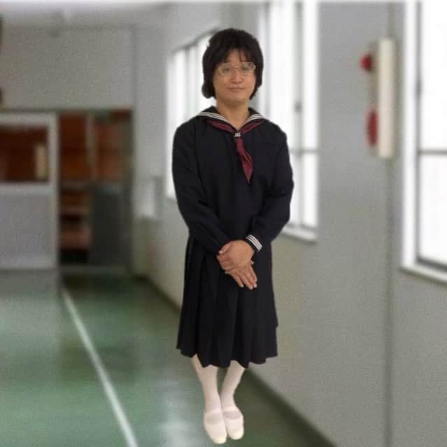 福島善成さんのインスタグラム写真 - (福島善成Instagram)「画像は『モテていたと言うが疑わしい母親の学生時代の写真』のモノマネだよ。  #学生時代 #モテていた #そういう事にしておこう  #哀愁モノマネ」5月5日 22時35分 - fukushimayoshinari