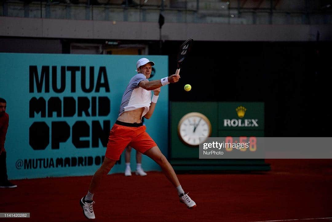 フベルト・フルカチュさんのインスタグラム写真 - (フベルト・フルカチュInstagram)「Qualified✅ for main draw at @mutuamadridopen 💪😃 Thank for the support! 😃  @yonex_com @atptour @gettyimages」5月5日 23時01分 - hubihurkacz