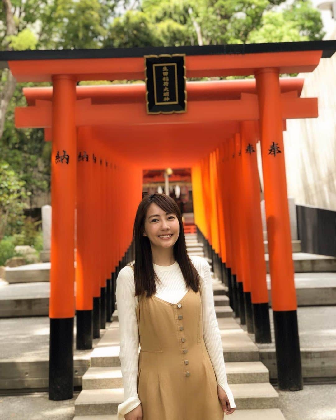 うえむらちかさんのインスタグラム写真 - (うえむらちかInstagram)「神戸最終日は﻿ ﻿ 📍生田神社﻿ ﻿ で必勝祈願をしてから広島に帰りました🚅﻿ ﻿ お願いは無事に聞き届けられたようで、本当に嬉しいです😆﻿ ﻿ 甲子園から3連勝1分と負けなし🎏🎏🎏‼️﻿ ﻿ お礼参りに伺わないとですね❤️﻿ ﻿ #生田神社 #三宮 #三ノ宮﻿ #神戸 #神社巡り #祈願﻿ #カープ女子 #タビジョ #遠征 #旅女子 #GW」5月5日 22時55分 - uemurachika