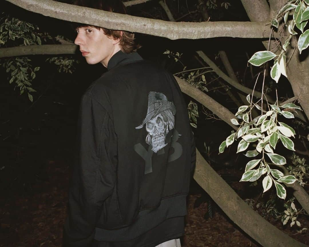 ワイスリーさんのインスタグラム写真 - (ワイスリーInstagram)「Y-3 Reversible Bomber Jacket. Y-3 Spring Summer 2019. 📷: @angelopennetta Styling: @haleywollens --- #adidas #Y3 #YohjiYamamoto  Discover the collection at Y-3.com」5月5日 23時00分 - adidasy3