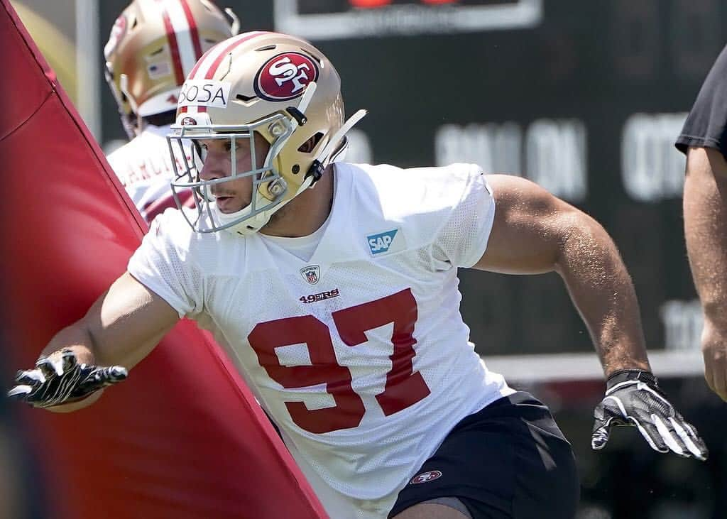 NFLさんのインスタグラム写真 - (NFLInstagram)「There’s another Bosa in town... 👀 📷: Tony Avelar/AP」5月6日 5時05分 - nfl