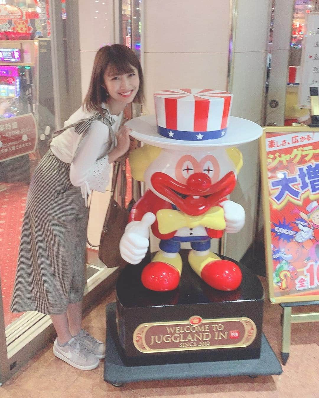 古川真奈美さんのインスタグラム写真 - (古川真奈美Instagram)「.﻿ .﻿ 最近の来店の記録。﻿ 関東、関西、九州やら色んな地方に行ってます☺️🙏🏻💕﻿ みんなに会える機会が増えて嬉しいです😊♡﻿ ﻿ ラブ嬢で私を指名してる人を結構みかけるから、つい声かけちゃう😂😂💕﻿ ﻿ 今月もまだ色んなところに行くよーー！！﻿ 来店情報はアツ姫のHPに記載しているので、皆さま随時チェックしてくださいね😘💓﻿ ﻿ ジャグラー愛が強すぎる私ですが、そんな私が最近自分が出てるラブ嬢で実践してます😇←今更w﻿ 最近救われてるんだよなーラブ嬢に😂🙏🏻🙏🏻♡﻿ 確かにラブ嬢ハマってる方達の気持ちわかるわww﻿ 楽しいね！ラブ嬢❤️﻿ ﻿ #ジャグラーはマイジャグが好き﻿ #いまだに目押しに時間かかるけどw  #来店  #実践  #ぜひ愛にきてねー  #ラブ嬢  #まなみん指名してよなもちろん  #instagood  #instadiary ﻿ #instalike #instamood ﻿ #ow #instapic #instaphoto﻿ #girl　#follow #followme  #gravure  #japanesegirl  #selfies  #インスタグラビア﻿」5月5日 23時54分 - mana_0619