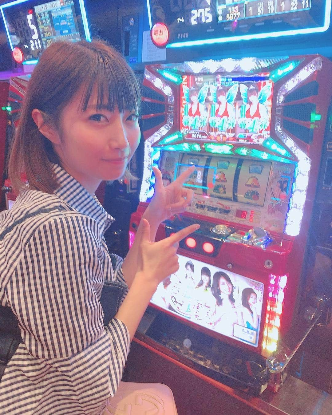 古川真奈美さんのインスタグラム写真 - (古川真奈美Instagram)「.﻿ .﻿ 最近の来店の記録。﻿ 関東、関西、九州やら色んな地方に行ってます☺️🙏🏻💕﻿ みんなに会える機会が増えて嬉しいです😊♡﻿ ﻿ ラブ嬢で私を指名してる人を結構みかけるから、つい声かけちゃう😂😂💕﻿ ﻿ 今月もまだ色んなところに行くよーー！！﻿ 来店情報はアツ姫のHPに記載しているので、皆さま随時チェックしてくださいね😘💓﻿ ﻿ ジャグラー愛が強すぎる私ですが、そんな私が最近自分が出てるラブ嬢で実践してます😇←今更w﻿ 最近救われてるんだよなーラブ嬢に😂🙏🏻🙏🏻♡﻿ 確かにラブ嬢ハマってる方達の気持ちわかるわww﻿ 楽しいね！ラブ嬢❤️﻿ ﻿ #ジャグラーはマイジャグが好き﻿ #いまだに目押しに時間かかるけどw  #来店  #実践  #ぜひ愛にきてねー  #ラブ嬢  #まなみん指名してよなもちろん  #instagood  #instadiary ﻿ #instalike #instamood ﻿ #ow #instapic #instaphoto﻿ #girl　#follow #followme  #gravure  #japanesegirl  #selfies  #インスタグラビア﻿」5月5日 23時54分 - mana_0619