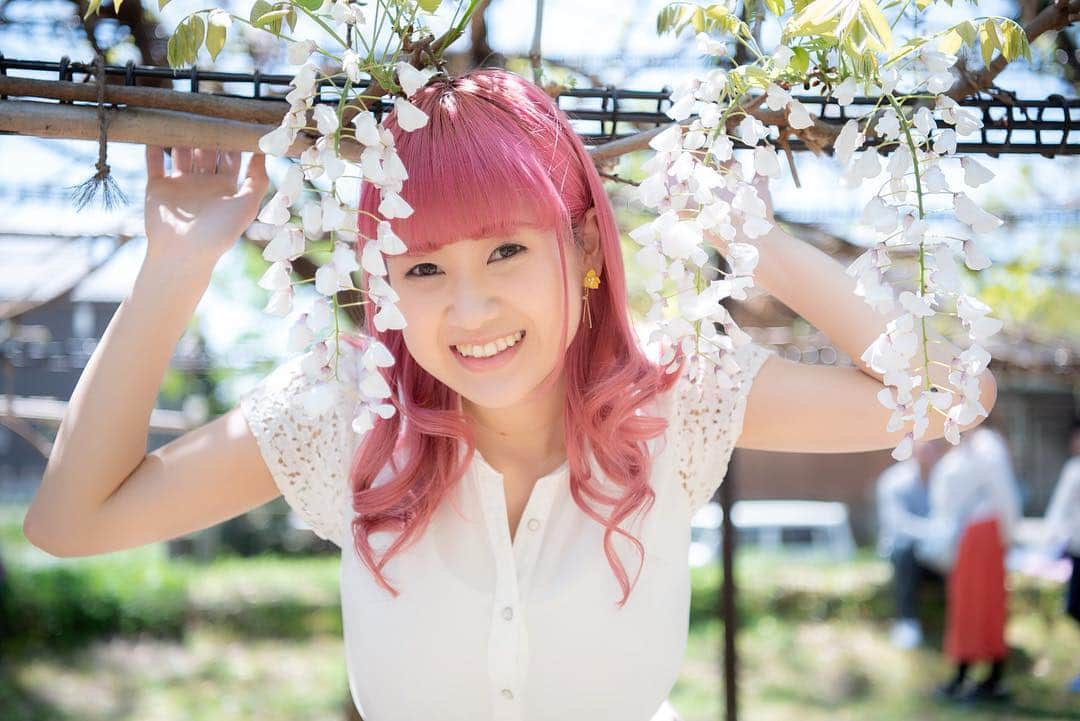 由地成美さんのインスタグラム写真 - (由地成美Instagram)「🍇*॰¨̮ , ,  #令和 #藤 #ポートレート好きな人と繋がりたい #ポートレート #カメラマンさんと繋がりたい #カメラ好きと繋がりたい #写真好きな人と繫がりたい #被写体 #撮影会 #ベレッツァ撮影会 #photo #love #cute #girl #model #beauty #me #Japan #flower #followme #follow #instagood #l4l」5月5日 23時47分 - narumi_yuji_59