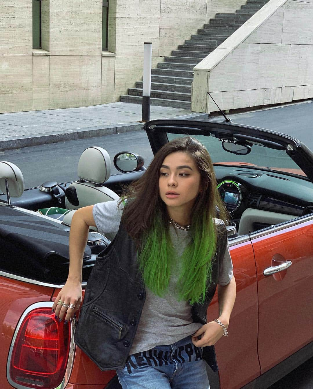 Diana Korkunovaさんのインスタグラム写真 - (Diana KorkunovaInstagram)「In bloom 🌱💚🤑 @mini_russia」5月6日 0時07分 - diana_korkunova