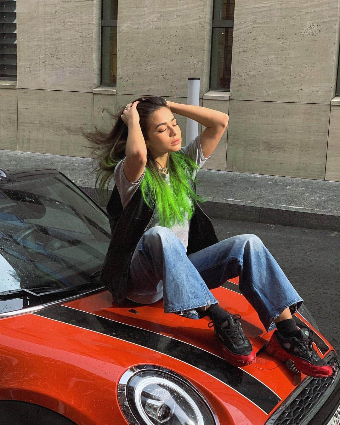 Diana Korkunovaさんのインスタグラム写真 - (Diana KorkunovaInstagram)「In bloom 🌱💚🤑 @mini_russia」5月6日 0時07分 - diana_korkunova