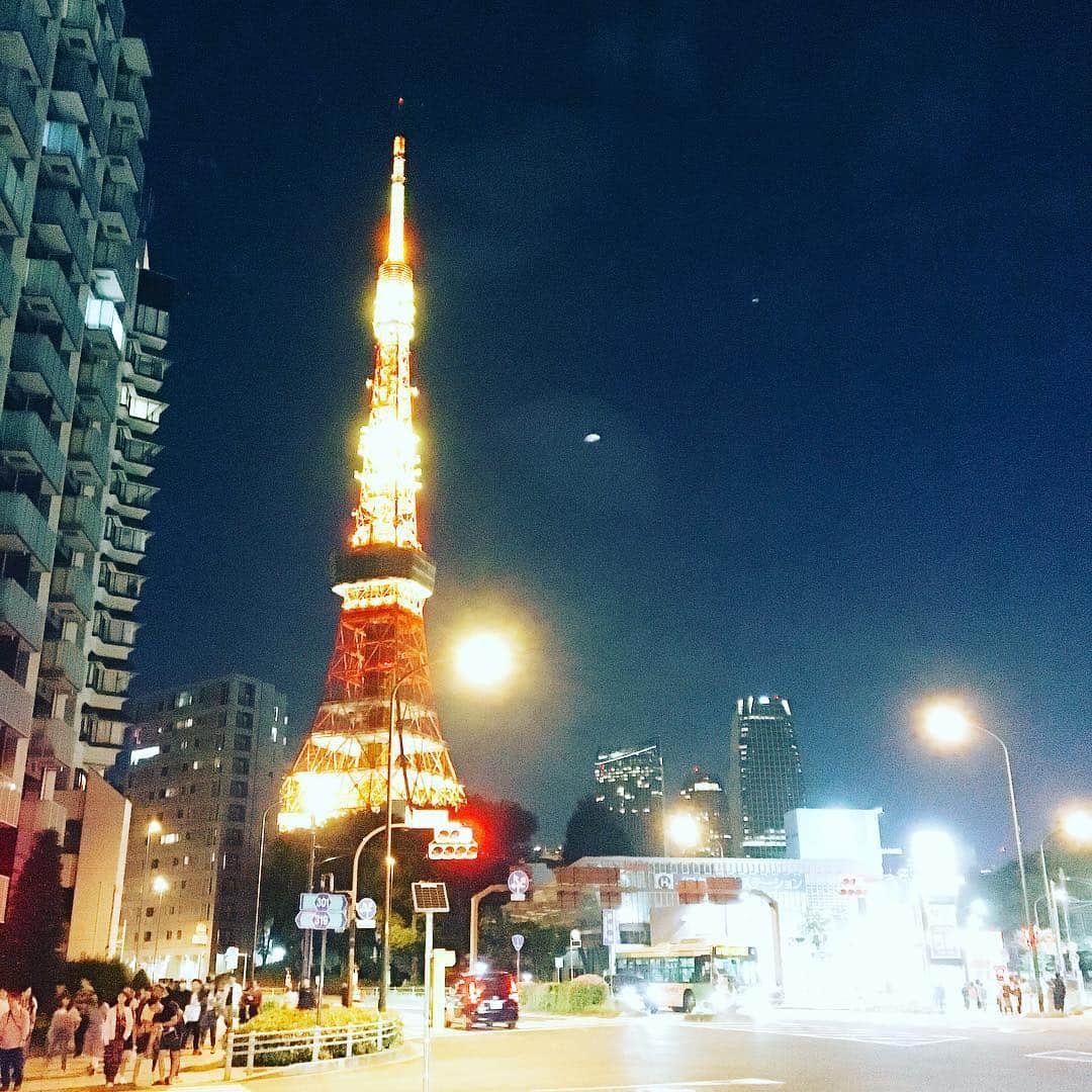 瀬口えりなさんのインスタグラム写真 - (瀬口えりなInstagram)「. 東京タワー！！ . ひさびさに赤羽橋きた😊 . #東京タワー#tokyotower#photo#nightview」5月6日 0時18分 - seguchierina