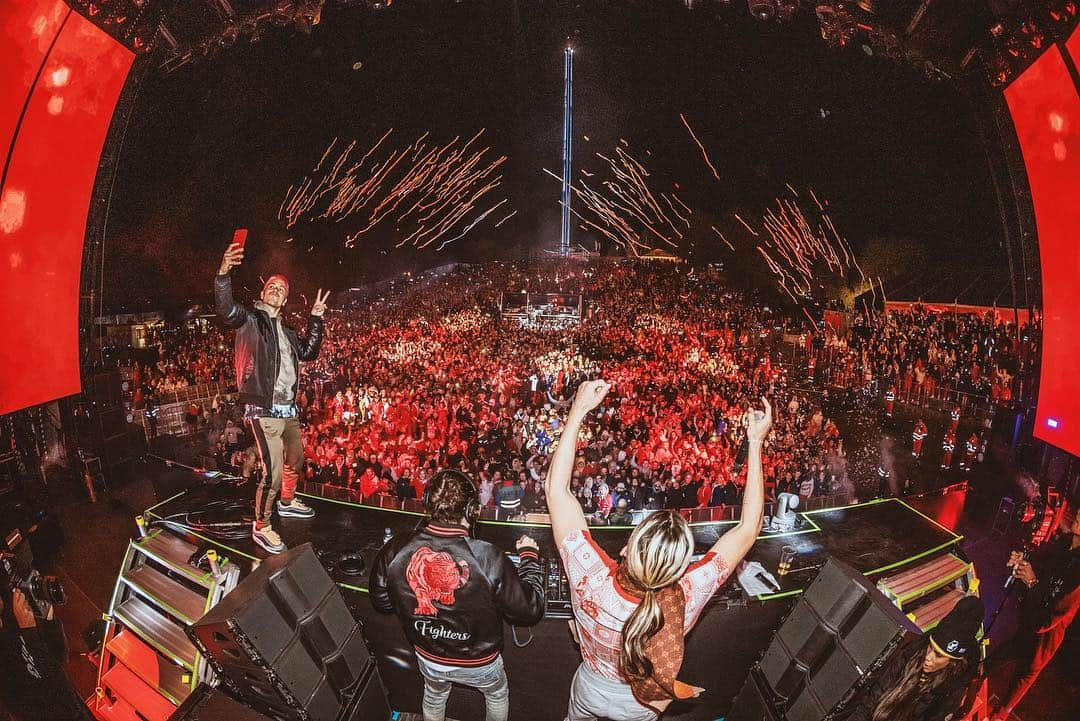 Dimitri Vegas & Like Mikeさんのインスタグラム写真 - (Dimitri Vegas & Like MikeInstagram)「Energy energy - you guys were crazy last night 🔥」5月6日 0時55分 - dimitrivegasandlikemike