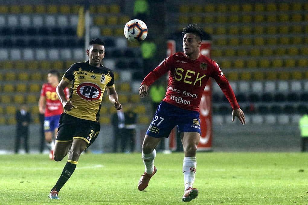 サッカー チリ代表チームさんのインスタグラム写真 - (サッカー チリ代表チームInstagram)「En el estadio Francisco Sánchez Rumoroso 🏟, @coquimbounidooficial superó a @ueoficial por 2-0 en la #Fecha11 del #CampeonatoAFPPlanVital 📸Fotografía: Camilo Contreras / Colaborador Comunicaciones ANFP」5月6日 0時48分 - campeonatochi