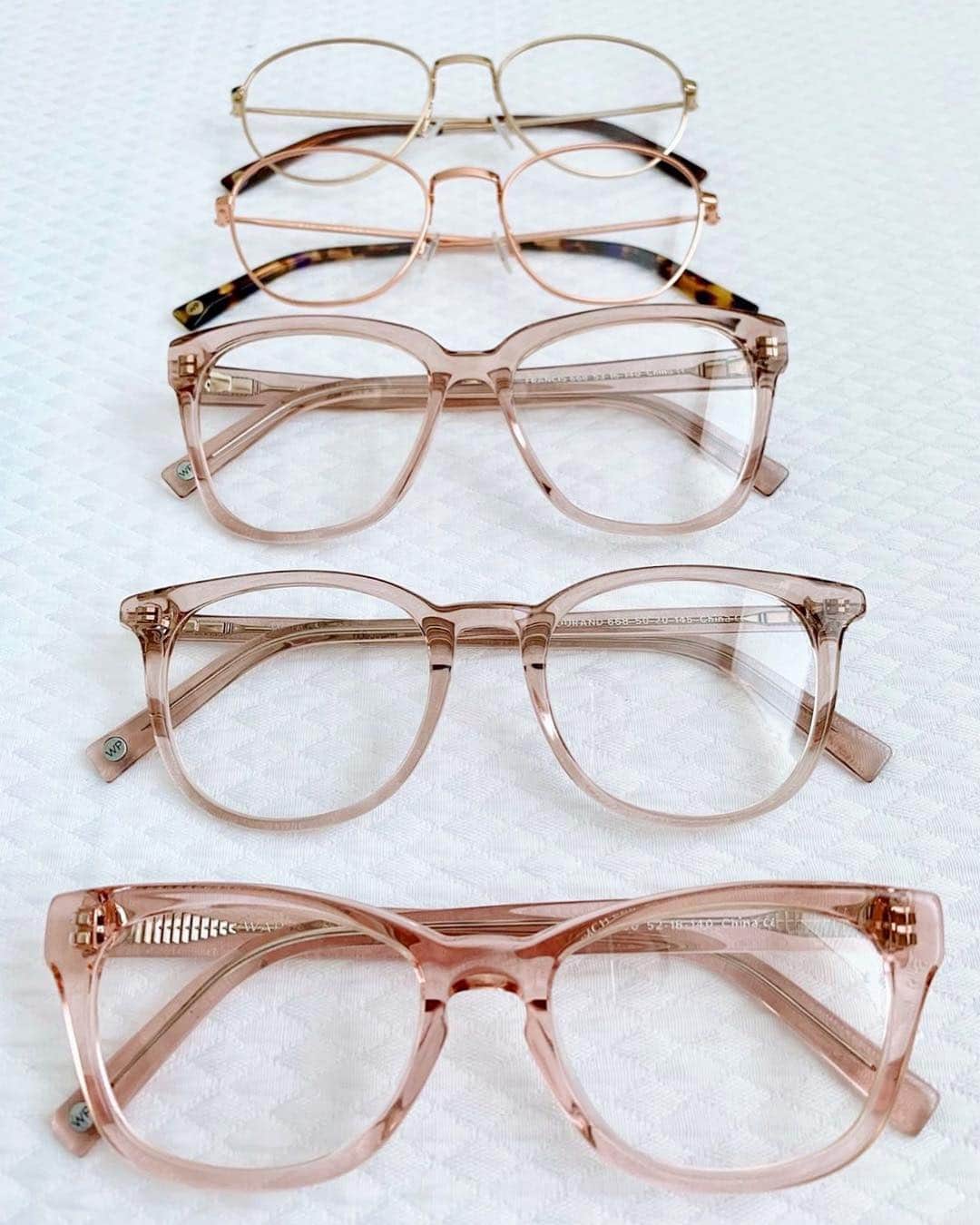 のインスタグラム：「When you find your signature color 🙌 ✨ (Photo of @dulceolivolovera's #warbyhometryon.)」
