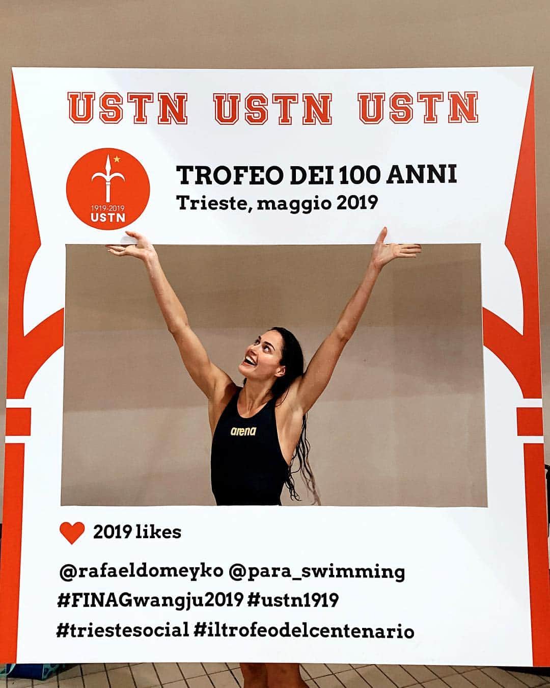 ズザンナ・ヤカボスのインスタグラム：「thank you for having me @ustn_1919 ✨✨ 📷 @benceszentes  #ustn1919 #igerstrieste #trieste #triestesocial #triestecity #swimming #iltrofeodelcentenario #italy #travelgram」