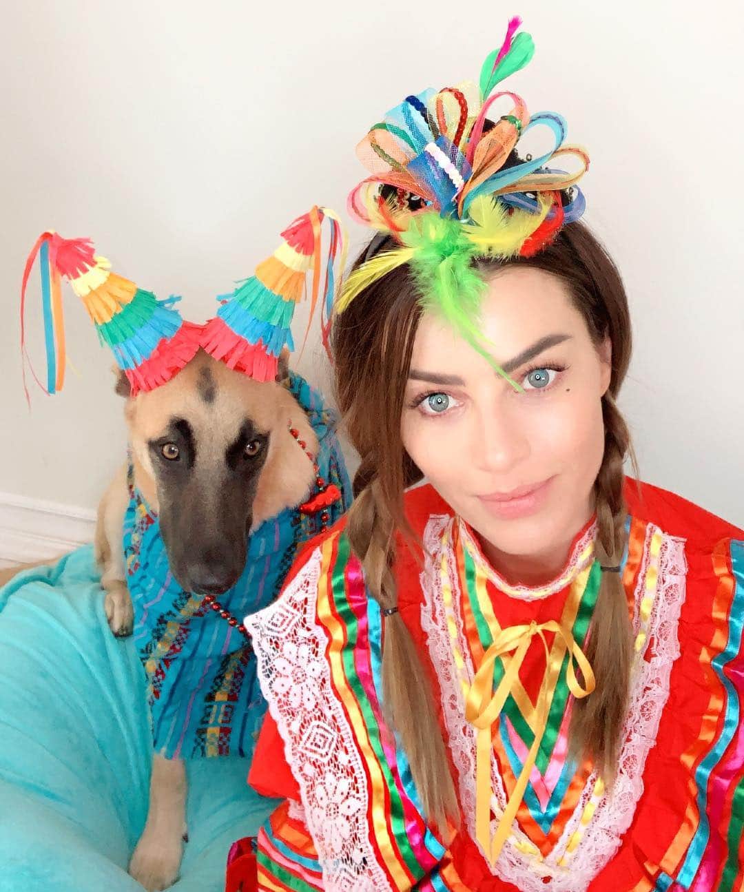 ローレン・ジャーマンのインスタグラム：「Happy #cincodemayo」