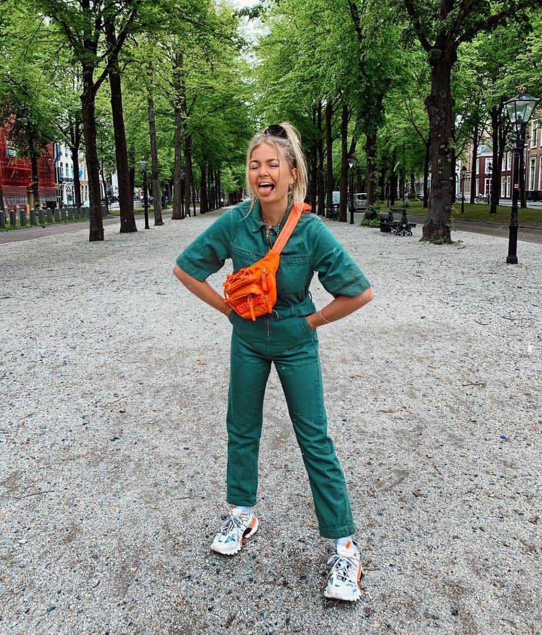 のインスタグラム：「@irisamber with our „Belly Bean - Pumpkin strong” 🎃  Don’t forget to tag us in your posts, we love to see you guys wearing our bags! ♥️ Use #georgeginalicy or #gglsquad for a feature on our account. • • • • • #streetwear #streetstyle #streetfashion #hypebae #snobshots #hsstyle #highsnobiety #hypebeast #35mm #justgoshoot #vsco #filmisnotdead #vscocam #style #wiwt #ootd #adidas #adidasfalcon #sneakers #outfit #90s #exploretocreate #bag #accessories #snobshots」