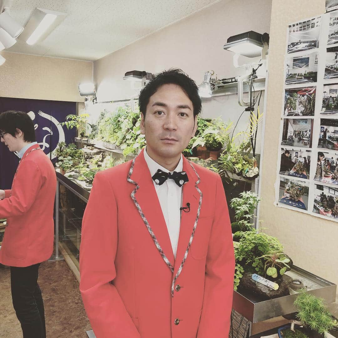 武智正剛さんのインスタグラム写真 - (武智正剛Instagram)「よ〜いドン！のロケでした。 #真ん中はディレクターの島津さん #とにかく明るい好青年 #お笑いやってたら人気が出そうな顔立ち #またいずれ一緒に仕事したい #一年以上一緒にロケしてるのに #田中はまだ名前を覚えていなかった #スーパーマラドーナ武智 #スーパーマラドーナ田中 #島津さん」5月6日 14時18分 - supamaradonatake