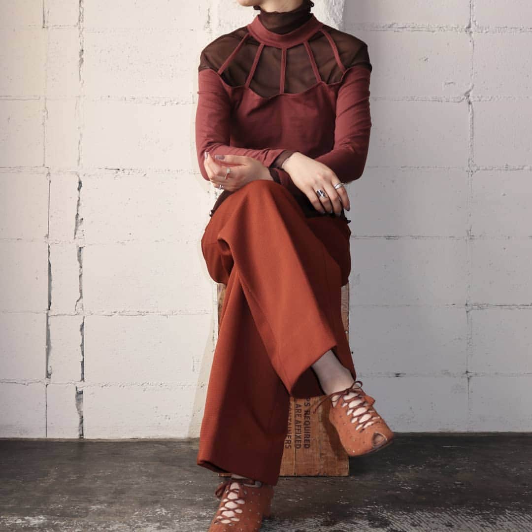 吉祥寺 古着屋 Orfeoのインスタグラム：「All Orangebrown Style  #orfeo #kichijoji #tokyo #vintage #used #fashion #coordinate #outfits  掲載商品のお問い合わせはメールにて承っております。コメント、DMでのお問い合わせは受け付けておりませんのでご了承ください。」