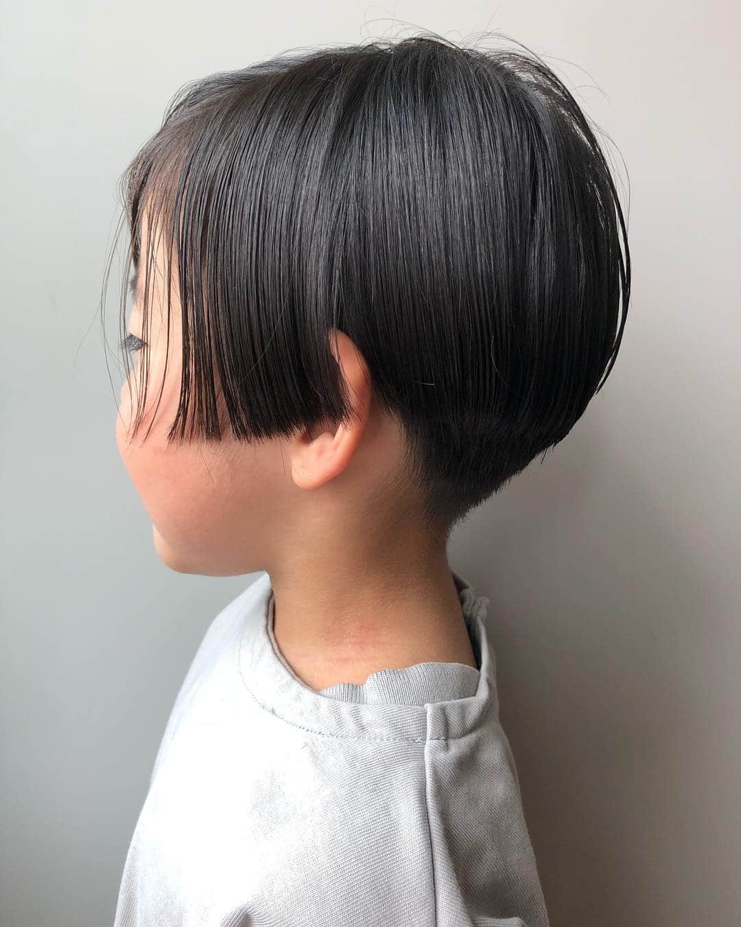 Yanagihara Hirokiさんのインスタグラム写真 - (Yanagihara HirokiInstagram)「5歳もハンサムショート ・ ジョンコナーみたいに✂︎✂︎ ・ ・ メンズもハンサムショートやってますよ。 ・ ・ #ハンサムショート#メンズヘア#ジョンコナー#トランクスヘア」5月6日 13時05分 - yanagihara_hiroki