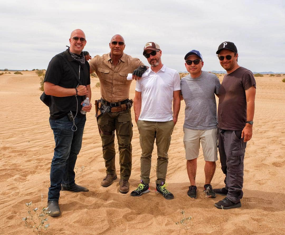 ドウェイン・ジョンソンさんのインスタグラム写真 - (ドウェイン・ジョンソンInstagram)「The JUMANJI Producers.  Jumanji Director/writer (far right) Jake Kasdan.  Exec Producer @chineseguy88  Producer @matt.tolmach  Producer @hhgarcia41  Producer The big, brown, bald, tattooed kid.  A real pleasure and passion building out our Jumanji Universe with these talented SOB’s.  Hard work, but worth every minute.  We’re excited to deliver this one to you.  #Jumanji #ThisChristmas 🌎🎅🏾」5月6日 5時32分 - therock