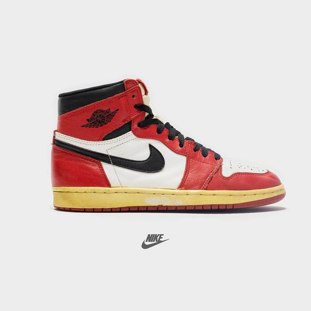 Sneaker News x Jordans Dailyさんのインスタグラム写真 - (Sneaker News x Jordans DailyInstagram)「1994 pair of Air Jordan 1 “Chicago.” What’s the oldest pair you have in your collection? #jordansdaily」5月6日 6時40分 - jordansdaily