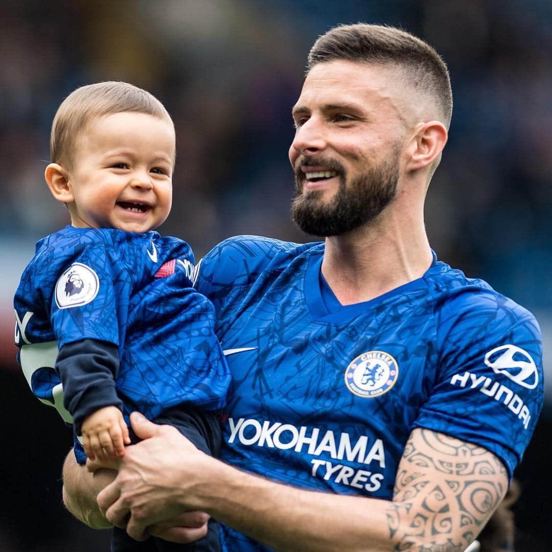 サッカーキングさんのインスタグラム写真 - (サッカーキングInstagram)「. 👨‍👦 （2019.05.05） . 📷Photo by Sebastian Frej/MB Media/Getty Images . #親子 #パパ #Daddy #ジルー #OlivierGiroud #Giroud #チェルシー #Chelsea #CFC #プレミアリーグ #PremierLeague #football #サッカーキング #⚽️ #サッカー」5月6日 6時52分 - soccerkingjp