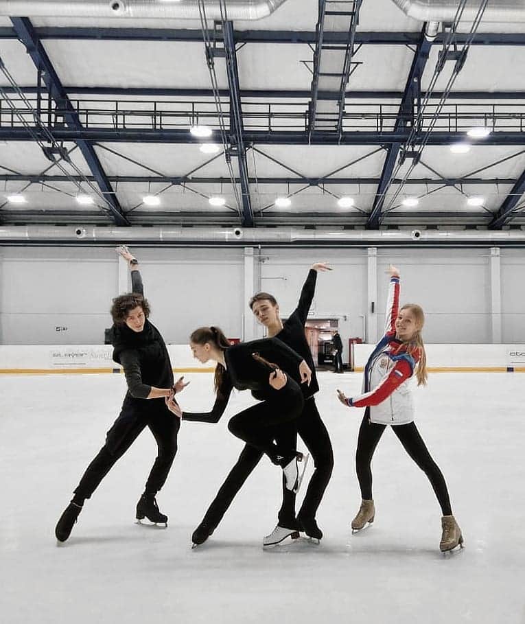 パヴェル・ドローストのインスタグラム：「☑️ Created a new story on ice ⛸️ With @k.konkina_ and @tokmurall @thedolgov  #petersburg #figureskating #dance #icedance #sport」
