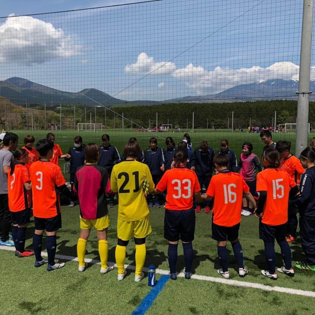 石原孝尚さんのインスタグラム写真 - (石原孝尚Instagram)「上武大学@御殿場⚽️ I’m very happy to be with you all🇯🇵 日本一、笑顔の多い😊 日本一、成長するチームに⚽️ #上武大学  #上武大学女子サッカー部」5月6日 8時45分 - taka_ishihara