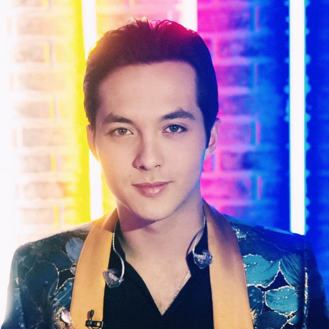 American Idolさんのインスタグラム写真 - (American IdolInstagram)「Dr. Who? Drop a sweet 💋 if you feel the healing power of @thelainehardy⁣. ⁣ 3⃣ ways to vote:⁣⁣ ⁣⁣⁣⁣⁣⁣⁣⁣⁣⁣ 🌟Go to americanidol.com/vote⁣⁣⁣⁣⁣⁣⁣⁣⁣⁣⁣⁣ 🌟In the American Idol App ⁣⁣⁣⁣⁣⁣⁣⁣⁣⁣⁣⁣ 🌟Text "1" to “21523”⁣⁣⁣⁣⁣⁣⁣⁣⁣⁣ ⁣⁣⁣⁣⁣⁣⁣⁣⁣⁣ #AmericanIdol」5月6日 9時13分 - americanidol