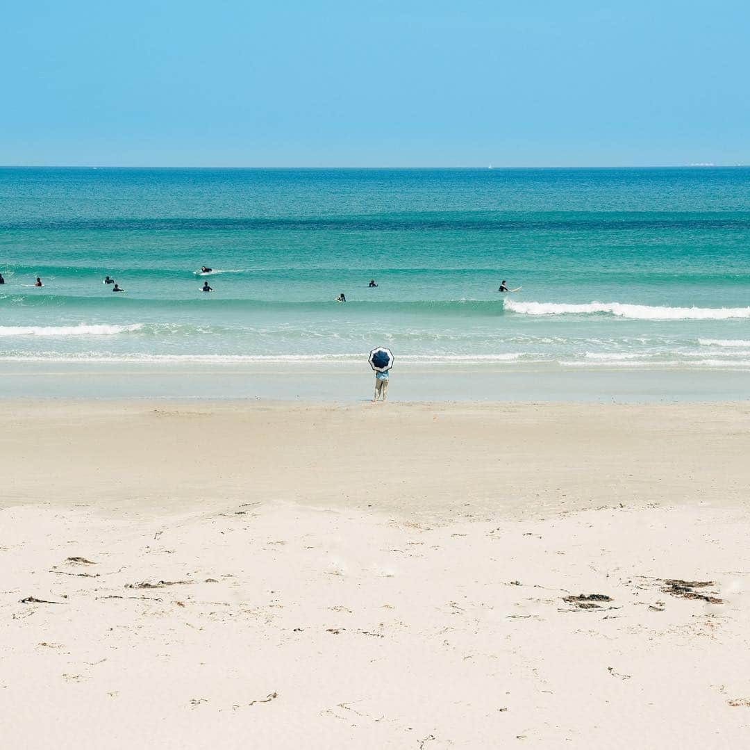 haraoのインスタグラム：「夏感 . . . #sonya7riii #sonyalpha . #as_archive #indies_gram #hueart_life #good_portraits_world #ig_phos #indy_photolife #screen_archive #Rox_Captures #jp_mood #team_jp_ #IGersJP #RECO_ig #Lovers_Nippon_Portrait #art_of_japan_ #japan_daytime_view #daily_photo_jpn #bestjapanpics #tokyocameraclub #jp_portrait部 #透明 #エモい #ポートレート撮影 #光と影 #スクリーンに恋して #写真が好きな人と繋がりたい #被写体募集」