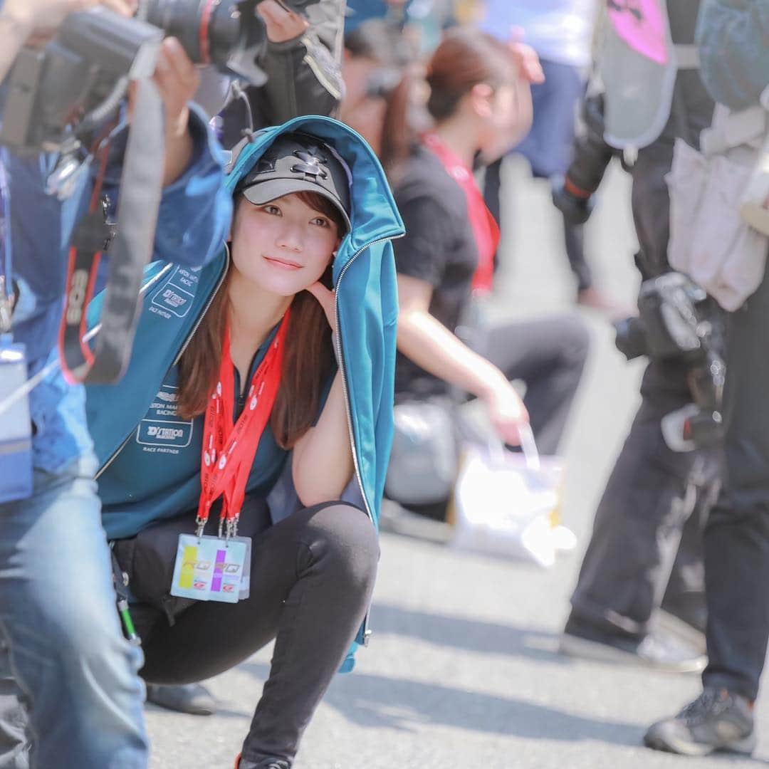 森園れんさんのインスタグラム写真 - (森園れんInstagram)「SUPER GT Round.2 富士からレースクィーンを現場でコントロールする「コントローラー」になりました😘  今シーズン最後までGTではコントローラーを務めます！！ フレッシュエンジェルズを見守る私を見守っててくれると嬉しいです(*•̀ᴗ•́*)و ̑̑」5月6日 9時52分 - ren__m