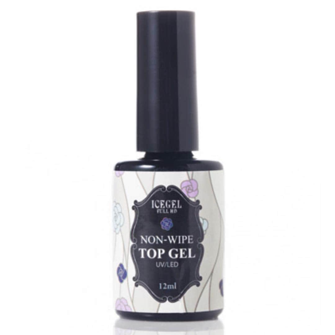 Icegel Nailさんのインスタグラム写真 - (Icegel NailInstagram)「요즘 핫한 #인싸네일 놓칠수 없죠😘. - 칼라감 완전 좋은 !!!. #미러레인져 와. #미러파우더 MP-01 (라이트 실버). #그라데이션네일. - 지금 부터 #여름네일 로 쭉— 인기예감💅🏻. - ✔️미러파우더 사용시 #넌와이프탑젤 과 함께 사용하시면 미러의 느낌이 훨씬 잘 표현됩니다✔️. - 구매는 아래 ⬇️사이트에서 부탁드려요^^ _ 쇼핑몰 -->www.icegel.co.kr  문의 -->031-904-6415 . - 대구.경북담당:010-4927-8301 (이진현부장) . 서울.경기.제주:010-3589-9639(윤민부장) _」5月6日 9時55分 - icegelnail