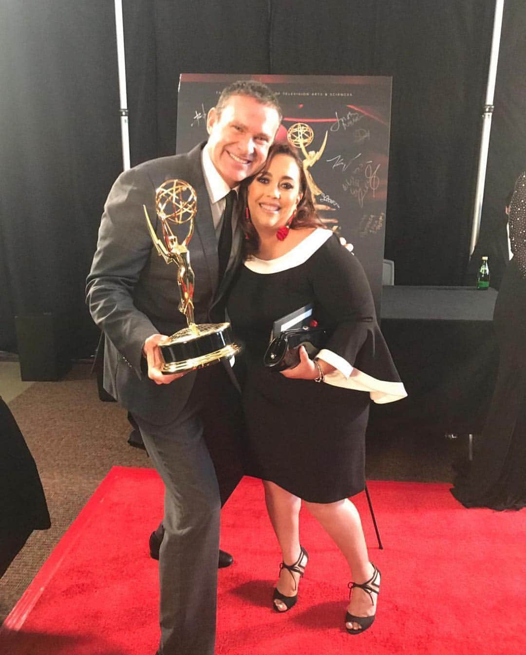 Despierta Americaさんのインスタグラム写真 - (Despierta AmericaInstagram)「Nuestro @alantacher y @fabtvg recibieron nuestro segundo #DaytimeEmmy 👏🏼🏆 ¡Felicidades!」5月6日 9時59分 - despiertamerica