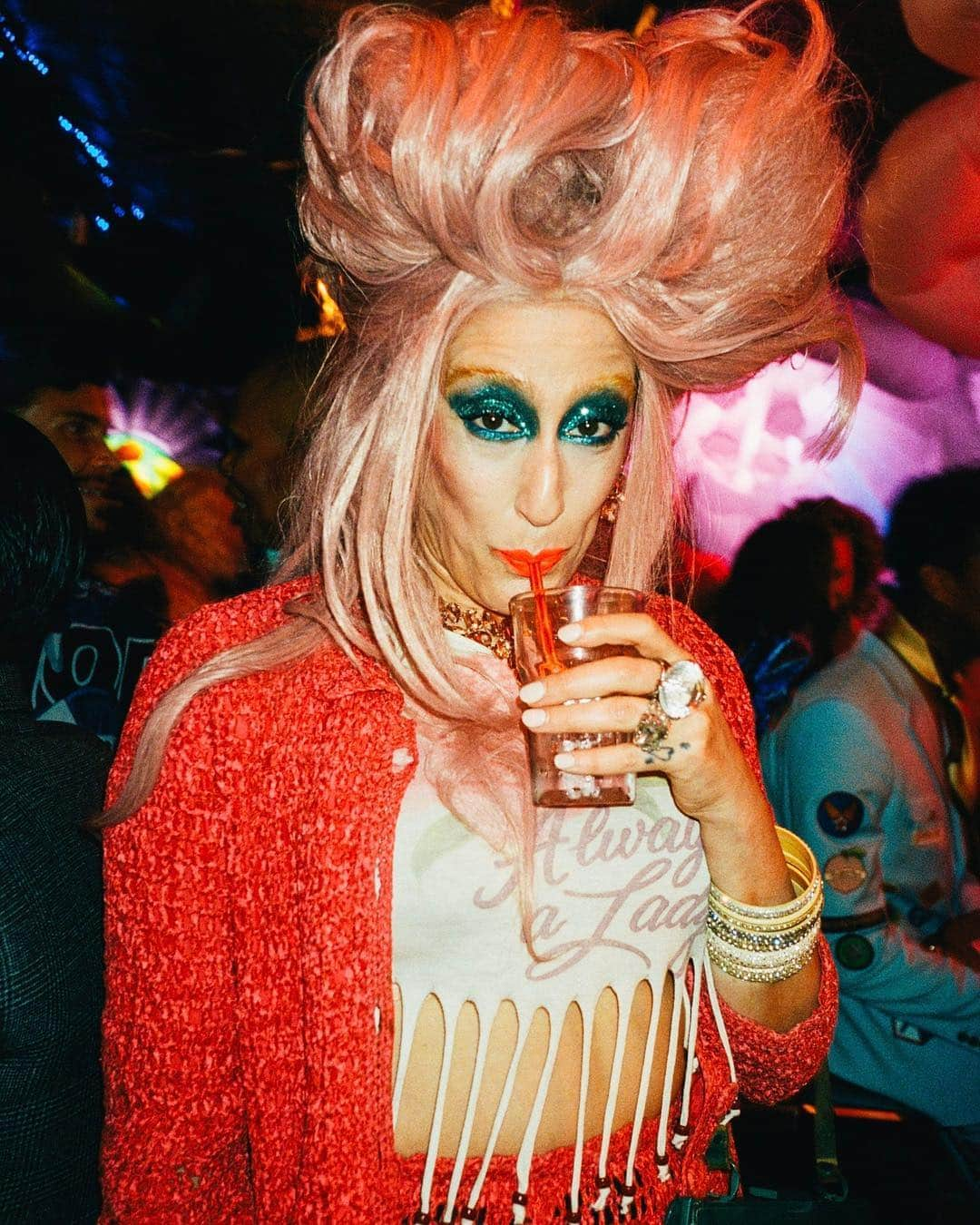 Vogueさんのインスタグラム写真 - (VogueInstagram)「It was a go big or go home vibe at the #CottonCampy-themed pre-Met party last night, and guests like @ladyfag went very, very big. See more photos at the link in our bio. photographed by @mehdilacoste_」5月6日 10時03分 - voguemagazine