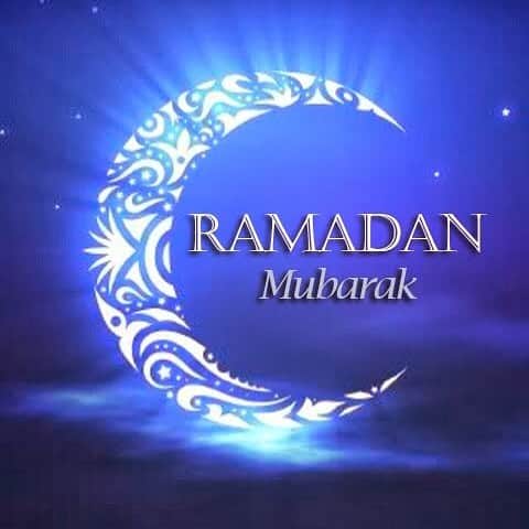 ルーペ・フィアスコさんのインスタグラム写真 - (ルーペ・フィアスコInstagram)「#RamadanMubarak Everyone! 🙏🏾❤️」5月6日 10時37分 - lupefiasco