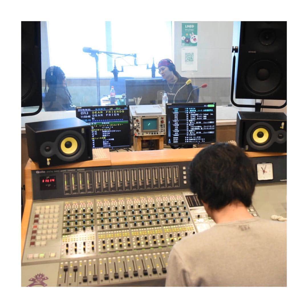 のインスタグラム：「FM山形 RHYTHM STATION “MAGIC”収録 放送は5月15日18時から  #fm山形 #rhythmstation #山形市 #magic #radiostation」