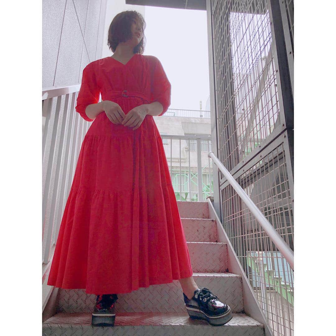 足立梨花さんのインスタグラム写真 - (足立梨花Instagram)「eスポLOVE👗♡ .  #GRACECONTINENTAL」5月6日 11時59分 - adacchee