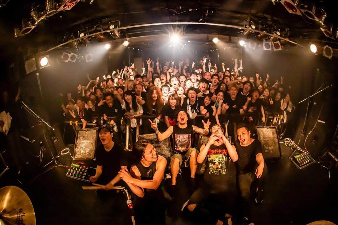 Crystal Lakeさんのインスタグラム写真 - (Crystal LakeInstagram)「THANK YOU HIROSHIMA!  HELIX ONEMAN JAPAN TOUR 2019 SEASON 2.  Photo: @taka_tallman  #CrystalLake #HELIX」5月6日 22時04分 - crystallake777