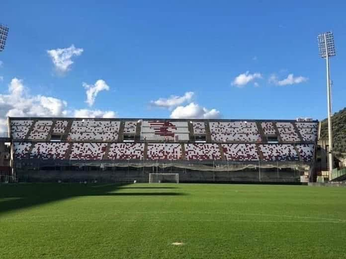 サッカーイタリア代表さんのインスタグラム写真 - (サッカーイタリア代表Instagram)「#Universiadi Ai nastri di partenza il gotha del calcio mondiale: dodici nazionali, sette le città e gli stadi . L’Arechi di Salerno terrà a battesimo il 2 luglio l’Italia del ct Arrigoni, che affronterà i campioni in carica del Giappone . . #VivoAzzurro」5月6日 22時47分 - azzurri